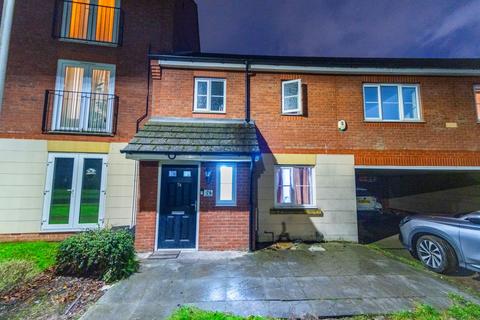 3 bedroom townhouse for sale, Kestrel Lane, Hamilton LE5