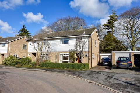 3 bedroom semi-detached house to rent, Trinity Close, Balsham, Cambridge