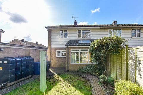 3 bedroom semi-detached house to rent, Trinity Close, Balsham, Cambridge