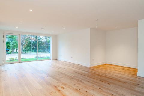 3 bedroom ground floor flat for sale, Flat 4, 9 Barnton Avenue West, Edinburgh, EH4 6DF
