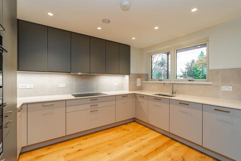 3 bedroom ground floor flat for sale, Flat 4, 9 Barnton Avenue West, Edinburgh, EH4 6DF