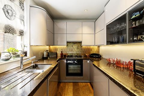 undefined, Drayson Mews, London W8