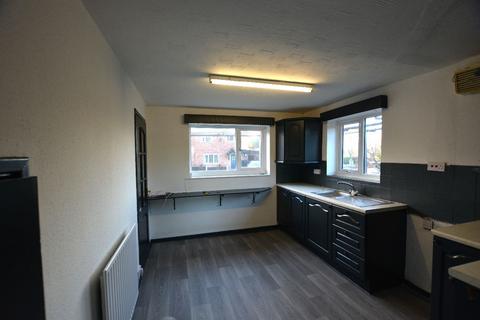 3 bedroom semi-detached house to rent, Hill Side, Tuxford, Newark