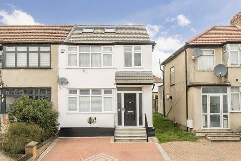 4 bedroom end of terrace house for sale, Brent Park Road, London NW4