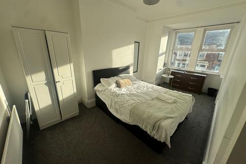 undefined, Woodbine st NE8