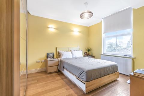 2 bedroom flat to rent, The Mall, London, W5