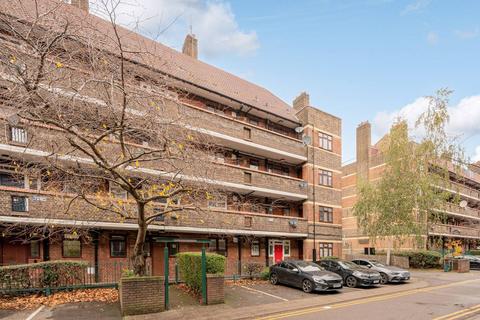2 bedroom flat for sale, Poynders Gardens, Clapham, London, SW4