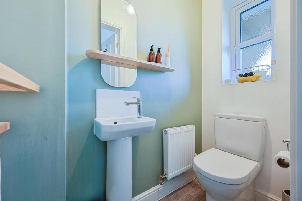 57croftclose-12.jpg