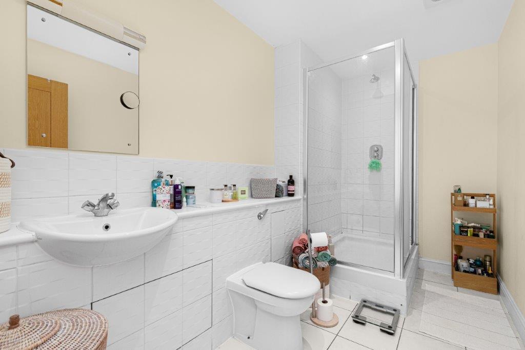 Shower room.jpg