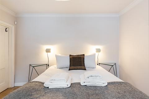 undefined, Milton Grove, London N16