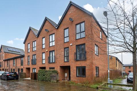 undefined, Brooks Mews,  Aylesbury,  HP19