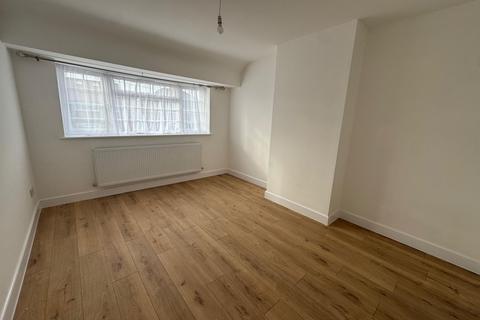 undefined, Warren Drive, Ruislip