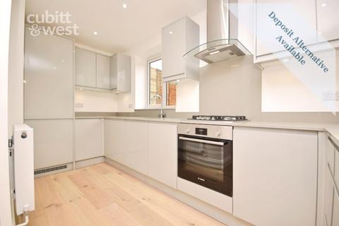 4 bedroom semi-detached house to rent, Carden Avenue, Brighton, BN1