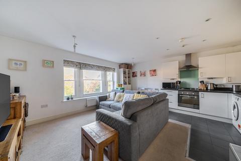 2 bedroom flat for sale, Langley Road, Surbiton, KT6