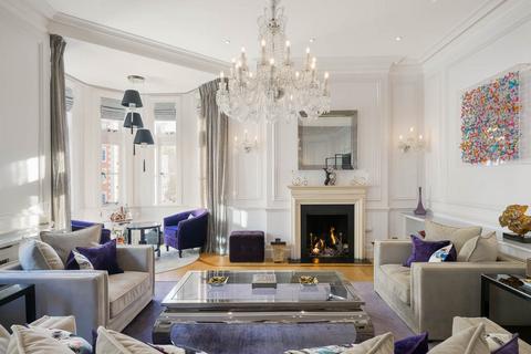 3 bedroom apartment for sale, North Audley Street, London, W1K