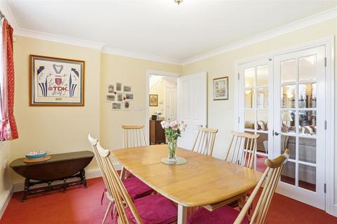 undefined, Rye Field, Ashtead