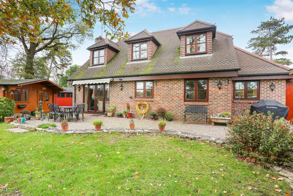 1577763541 - Rye Field -4.jpg