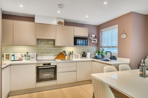 2 bedroom apartment for sale, Orchard Way, Croydon