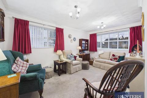 2 bedroom semi-detached bungalow for sale, Wharfedale, Filey