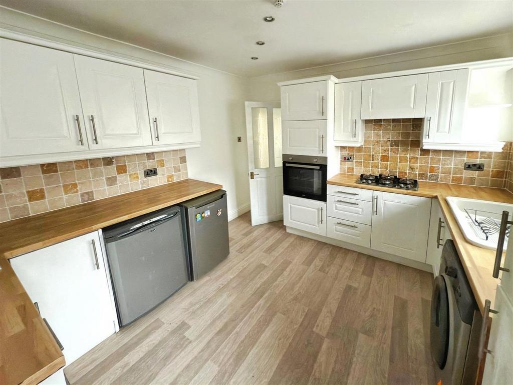 1ec8409f-Kitchen 20 Area.jpg