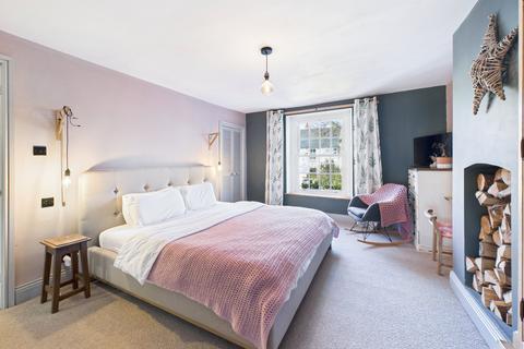 3 bedroom end of terrace house for sale, Church Chare, Whickham, NE16