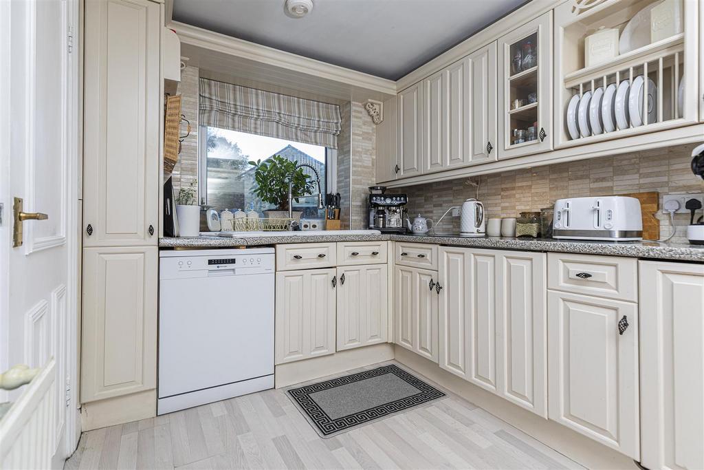 Bramleys Estate Agents - Butternab Road - Beaumont
