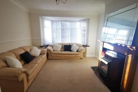 3 bedroom semi-detached house to rent, Kirton Avenue, Newcastle upon Tyne, NE4
