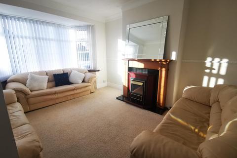 3 bedroom semi-detached house to rent, Kirton Avenue, Newcastle upon Tyne, NE4