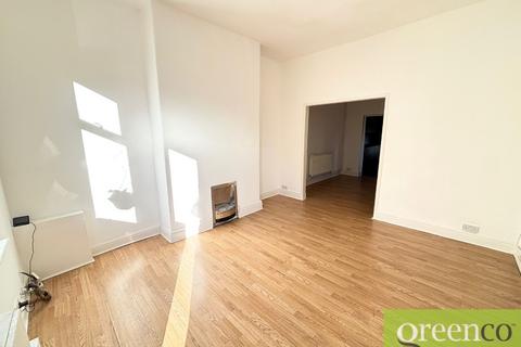 2 bedroom terraced house to rent, Helena Street, Salford M6