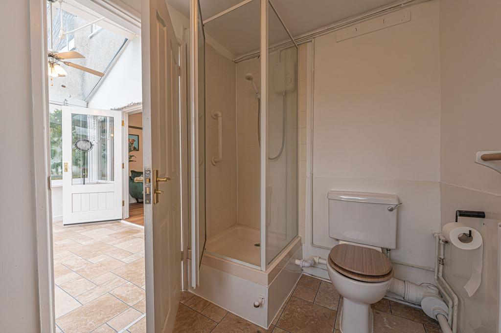 Shower Room/Utility