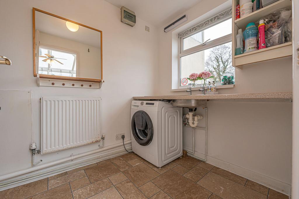 Shower Room/Utility