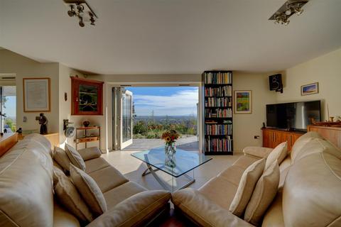 undefined, Worcester Road, Malvern WR14