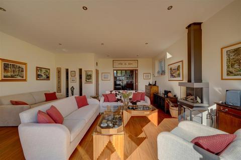 undefined, Worcester Road, Malvern WR14