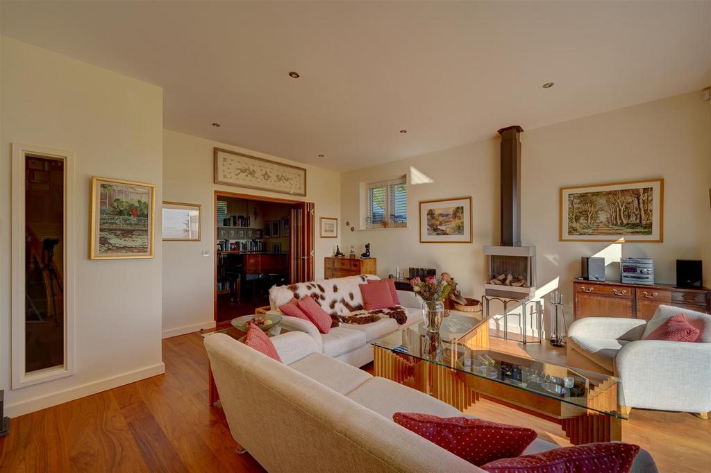 48a Worcester Rd (19