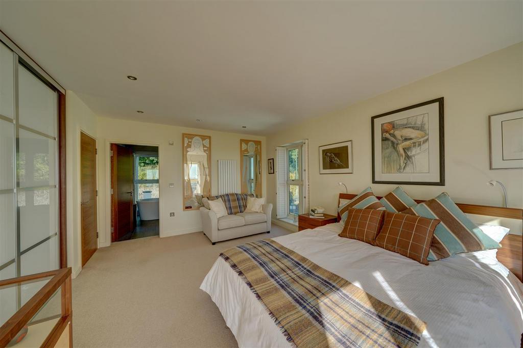 48a Worcester Rd (13
