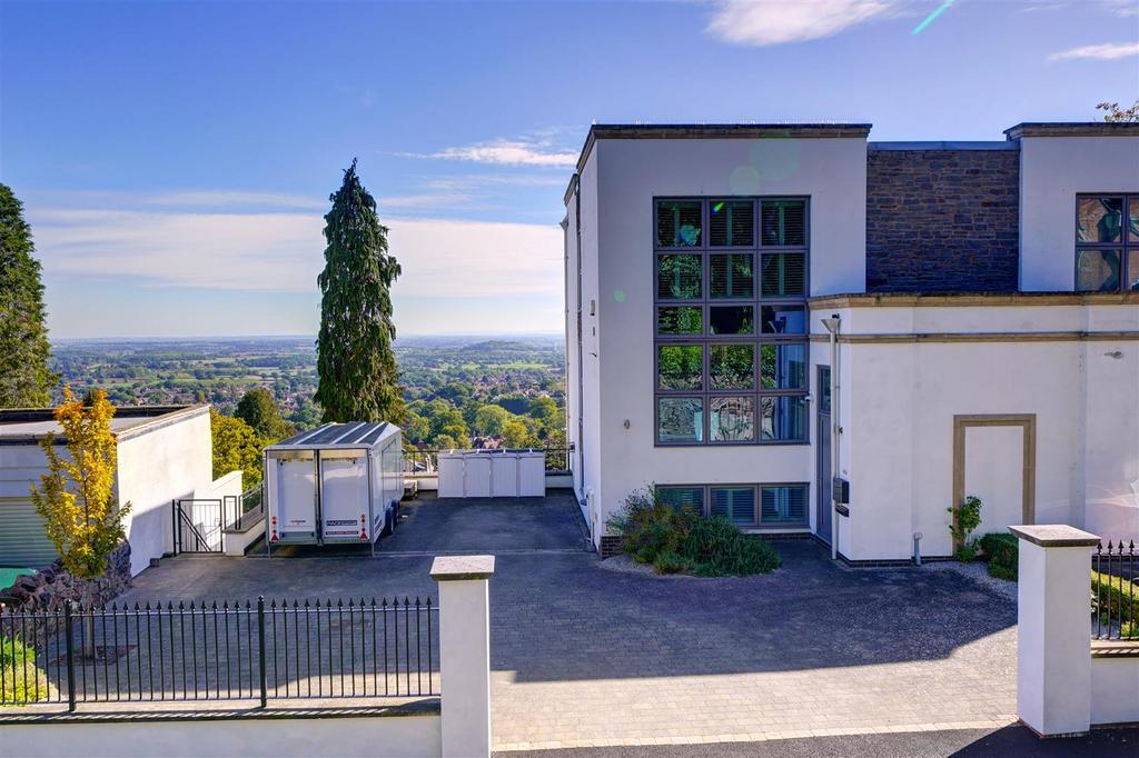 48a Worcester Rd (61