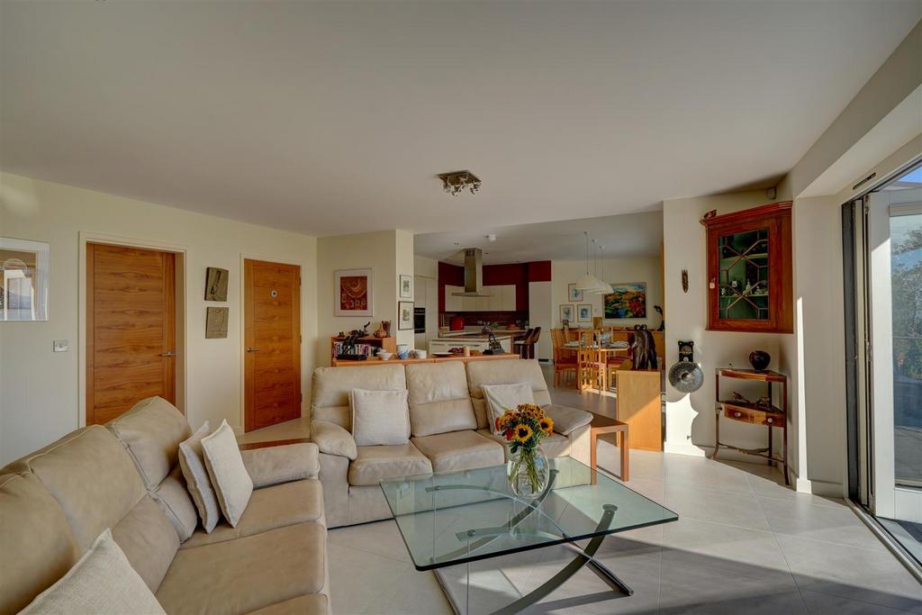 48a Worcester Rd (30