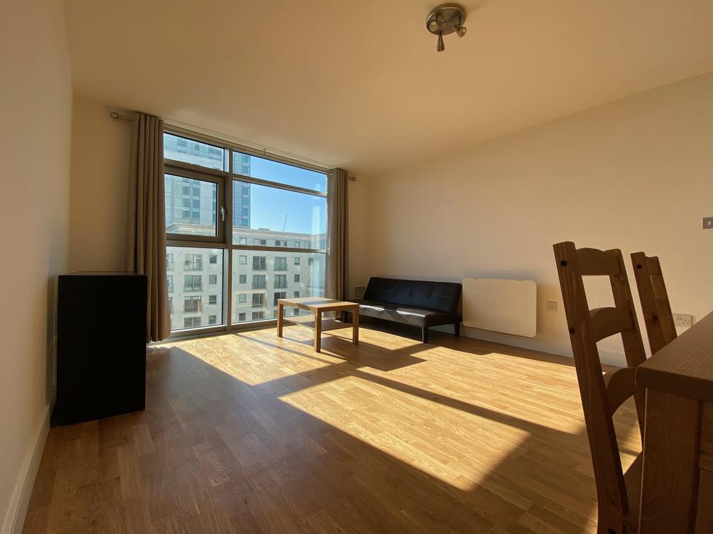 Living room 3