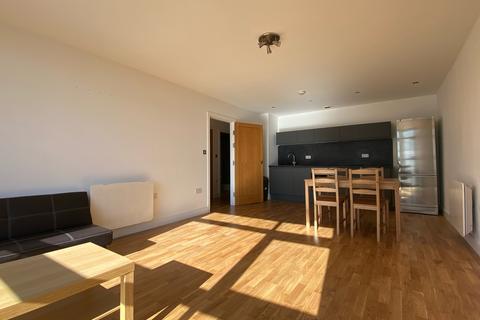 1 bedroom flat to rent, Altolusso, Bute Terrace, Cardiff, CF10