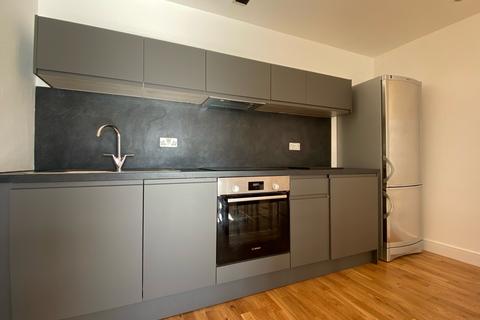 1 bedroom flat to rent, Altolusso, Bute Terrace, Cardiff, CF10