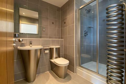 1 bedroom flat to rent, Altolusso, Bute Terrace, Cardiff, CF10