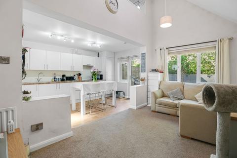 undefined, Laurel Close, Milton Keynes MK8