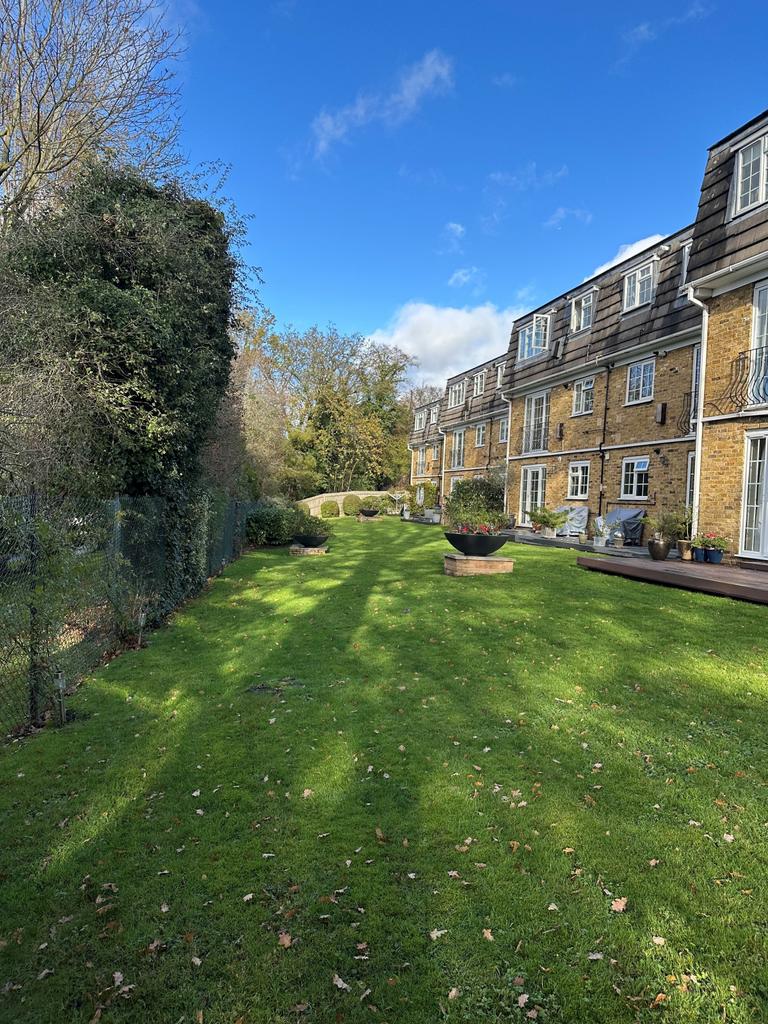 Communal gardens