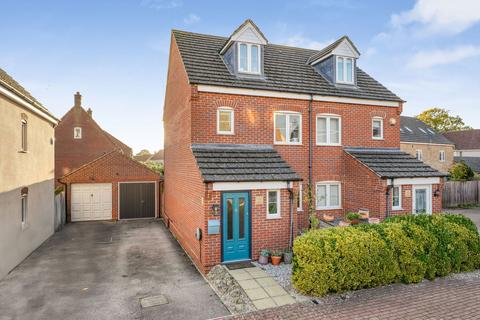 undefined, Lockhart Avenue, Milton Keynes MK4