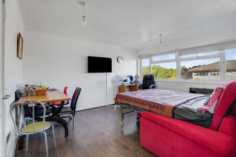 undefined, Ramsons Avenue, Milton Keynes MK14