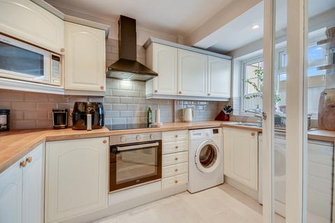 3 bedroom terraced house for sale, Regency Close, Chelmsford