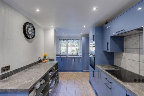 3 bedroom detached house for sale, Rosslyn Drive, Hucknall NG15
