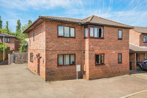 5 bedroom link detached house for sale, Giffard Park, Milton Keynes MK14