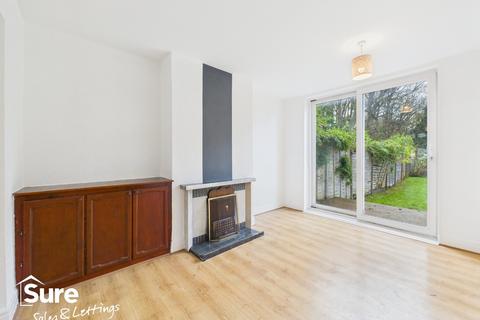 3 bedroom semi-detached house to rent, Lawn Lane, Hemel Hempstead, Hertfordshire, HP3 9HS