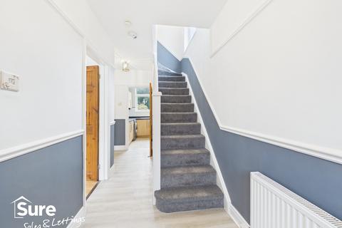 3 bedroom semi-detached house to rent, Lawn Lane, Hemel Hempstead, Hertfordshire, HP3 9HS